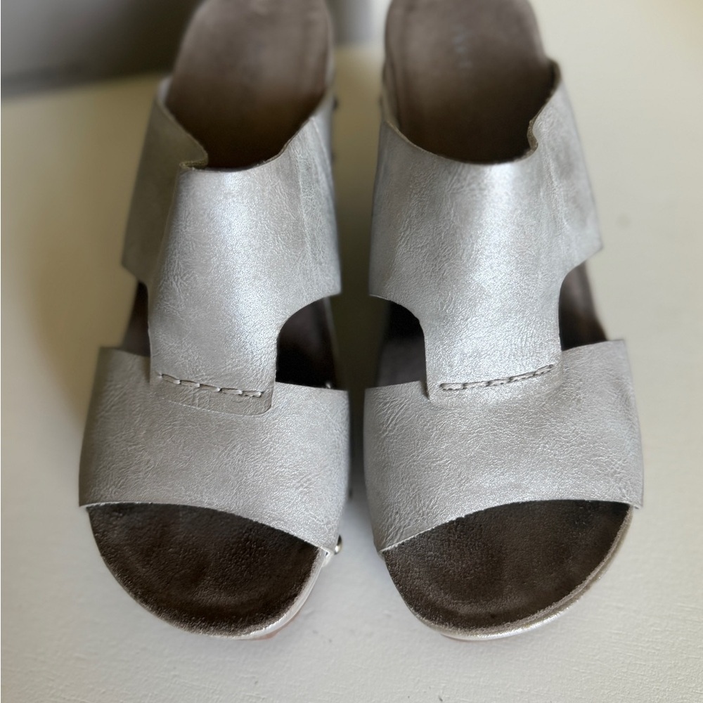 Antelope Silver Studded Mules women’s size 41/10 - Picture 2 of 11